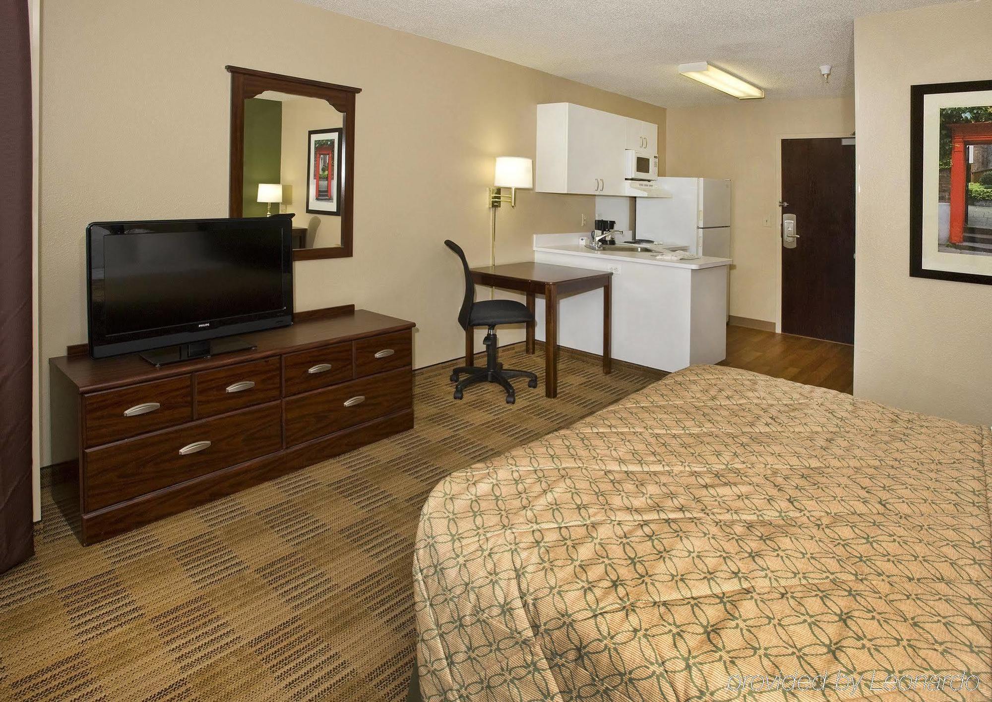 Extended Stay America Suites - Santa Barbara - Calle Real Goleta Ruang foto